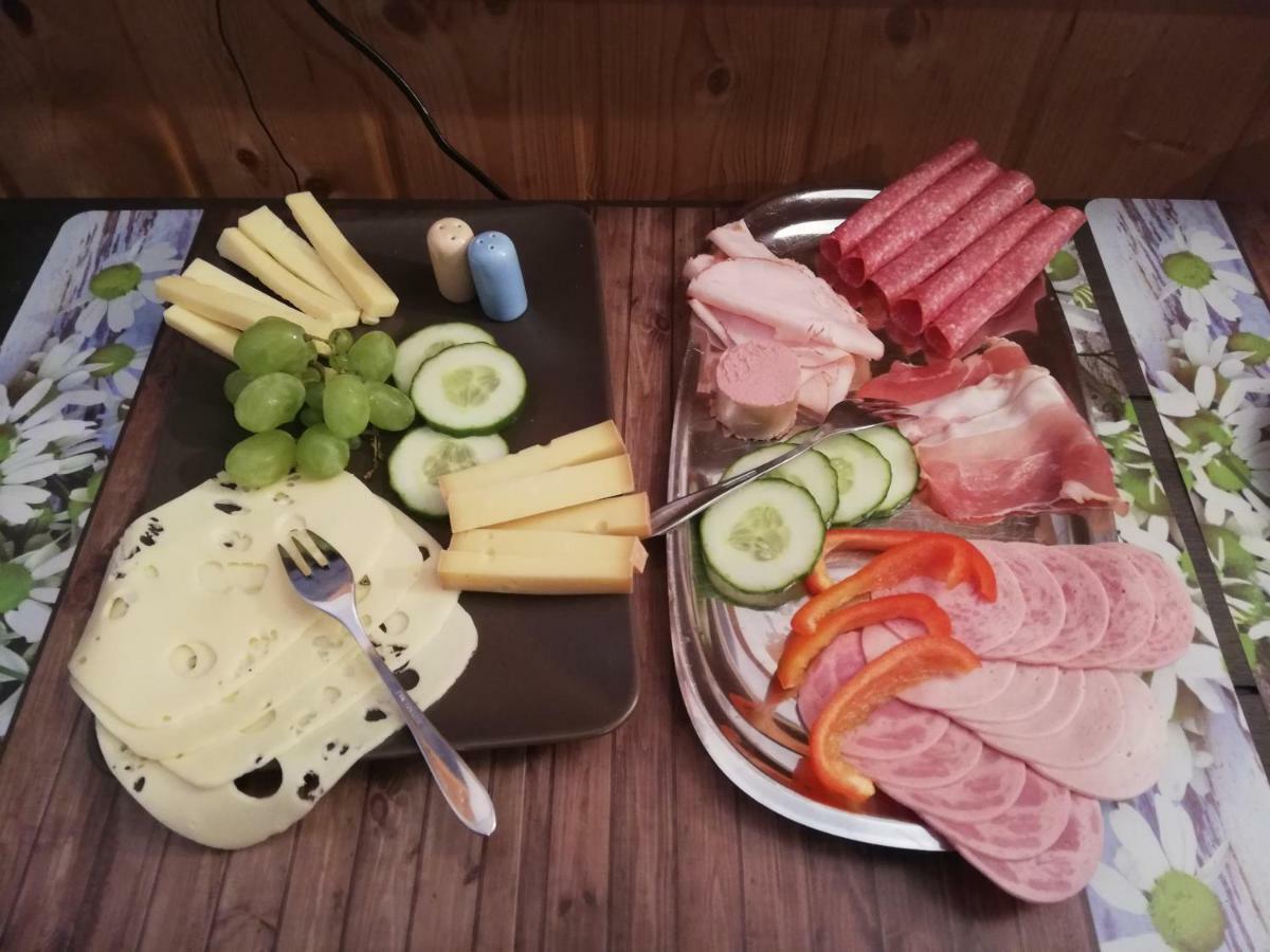 פפרונטן Bed And Breakfast Lucia מראה חיצוני תמונה